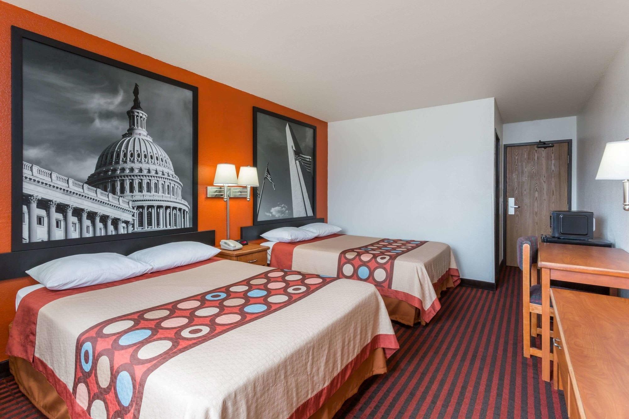 Super 8 By Wyndham Dumfries/Quantico Hotell Exteriör bild