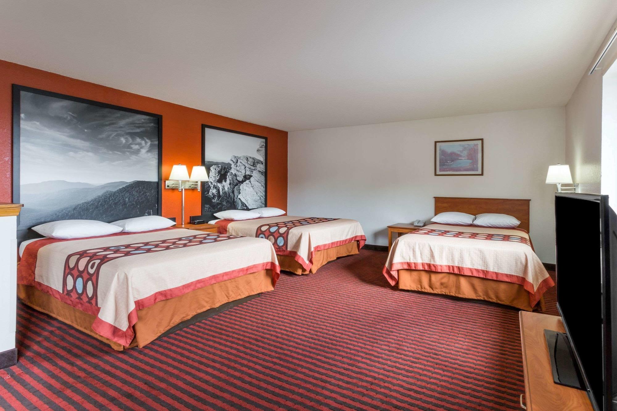 Super 8 By Wyndham Dumfries/Quantico Hotell Exteriör bild